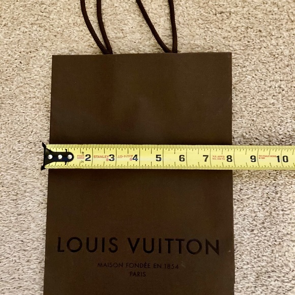 Authentic Gucci & LV Shopping Bags - Picture 6 of 7